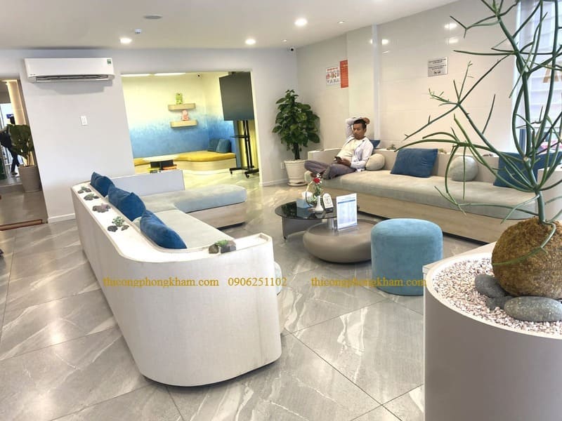 Toàn cảnh sảnh đón khách sang trọng của nha khoa lớn nhất tại Long An